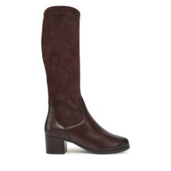 Kozaki Caprice. Brązowe kozaki damskie Caprice, bez wzorów, bez obcasa, na słupku, bez zapięcia. Za 449.99 zł.