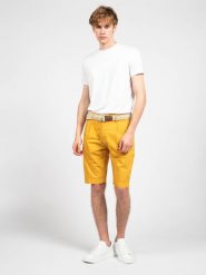 Antony Morato Szorty "Fred" | MMSH00135 FA900118 | Fred | Mężczyzna | Żółty. Żółte szorty męskie Antony Morato, bez wzorów, z bawełny. W wyprzedaży za 139.00 zł.