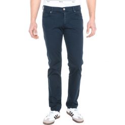 Trussardi Jeans 370 Spodnie Niebieski. Niebieskie spodnie sportowe męskie TRUSSARDI JEANS, bez wzorów, z bawełny. Za 395.95 zł.