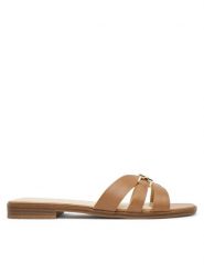 Guess Klapki FLJRLL LEA19 Brązowy. Brązowe klapki damskie Guess, z aplikacjami, ze skóry, bez obcasa, bez zapięcia. Za 549.99 zł.
