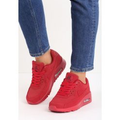 Czerwone Buty Sportowe Vintage Nilda. Czerwone obuwie sportowe damskie Born2be, bez wzorów, z materiału, bez zapięcia. Za 99.99 zł.