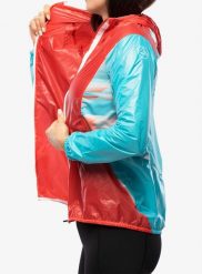 Kurtka do biegania damska La Sportiva Briza Windbreaker Jkt. Czerwone kurtki sportowe damskie La Sportiva, l, bez wzorów, z materiału, bez ramiączek, bez kaptura, do biegania. Za 483.99 zł.