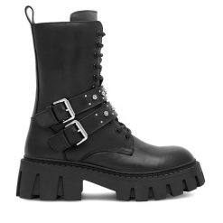 Botki Eva Minge. Czarne botki damskie Eva Minge, bez wzorów, bez obcasa, na słupku, bez zapięcia. Za 599.99 zł.