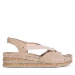 Sandały Go Soft. Brązowe sandały damskie GO SOFT, bez wzorów, bez obcasa, na koturnie, bez zapięcia. Za 119.99 zł.