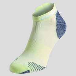 Skarpety do biegania dla dorosłych Odlo Socks short Ceramicool RUN. Zielone skarpetki damskie ODLO, bez wzorów. Za 69.99 zł.