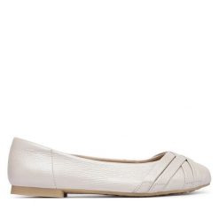 Baleriny Caprice. Białe balerinki damskie Caprice, bez wzorów, bez obcasa, bez zapięcia. Za 439.99 zł.