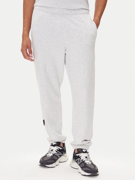 On Spodnie dresowe Club Pants 1ME1004 Szary Relaxed Fit. Szare spodnie sportowe męskie On, l, bez wzorów, z bawełny. Za 339.99 zł.