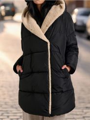 Płaszcz - czarny. Czarne płaszcze damskie Sinsay, l, bez wzorów, bez kołnierzyka, bez kaptura. Za 129.99 zł.