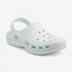 Coqui Jumper damskie klapki. Białe klapki damskie Coqui, bez wzorów, eleganckie, bez obcasa, bez zapięcia. Za 135.99 zł.