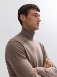 Sweter z domieszką kaszmiru - beżowy. Brązowe swetry męskie Reserved, l, bez wzorów, z bawełny, bez kołnierzyka, bez ramiączek. Za 179.99 zł.