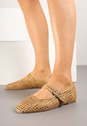 Brązowe Balerinki z Ażurowej Plecionki z Paskiem z Klamerką Delmire. Brązowe balerinki damskie Born2be, na lato, w ażurowe wzory, z jeansu, eleganckie, bez obcasa, bez zapięcia. Za 64.99 zł.
