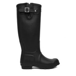 Kalosze Hunter. Czarne kalosze damskie Hunter, bez wzorów, bez zapięcia. Za 279.99 zł.