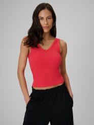 4F Top slim z prążkowanej dzianiny damski - czerwony M. Czerwone topy damskie 4F, m, bez wzorów, z bawełny, bez kołnierzyka, bez ramiączek. Za 59.99 zł.