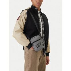 Saszetka Reebok. Szare saszetki i nerki męskie Reebok, bez wzorów. Za 49.99 zł.