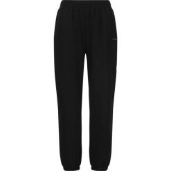 Damskie spodnie dresowe Athlecia Atkins. Czarne spodnie dresowe damskie Athlecia, bez wzorów, z dresówki, sportowe, na fitness i siłownię. Za 157.50 zł.