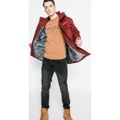 Columbia - Kurtka. Czerwone kurtki męskie Columbia, m, bez wzorów, z materiału, z kapturem. W wyprzedaży za 499.90 zł.