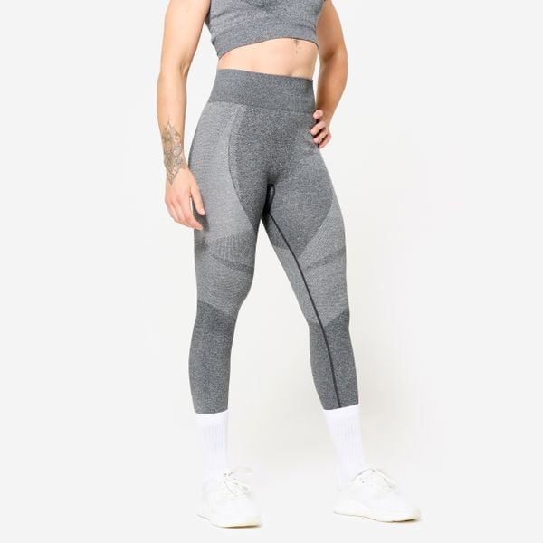 Legginsy fitness damskie Domyos 900. Czarne legginsy damskie DOMYOS, bez wzorów, z elastanu. W wyprzedaży za 79.99 zł.
