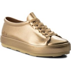 Półbuty MELISSA - Be Shine Ad 32369 Gold 19701. Żółte półbuty damskie Melissa, bez wzorów, z tworzywa sztucznego, bez obcasa, bez zapięcia. W wyprzedaży za 249.00 zł.