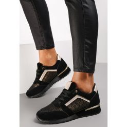 Czarne Sneakersy Rekke. Czarne obuwie sportowe damskie Renee, bez wzorów, z jeansu, bez zapięcia. Za 89.99 zł.