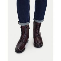 Trzewiki Lasocki. Czerwone botki damskie Lasocki, bez wzorów, bez obcasa, na płaskiej podeszwie, bez zapięcia. Za 269.99 zł.