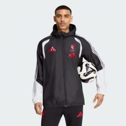 Kurtka Liverpool FC 26/27 Tiro All Weather. Czarne kurtki męskie Adidas, s, bez wzorów, z materiału, eleganckie, bez kaptura. Za 439.00 zł.