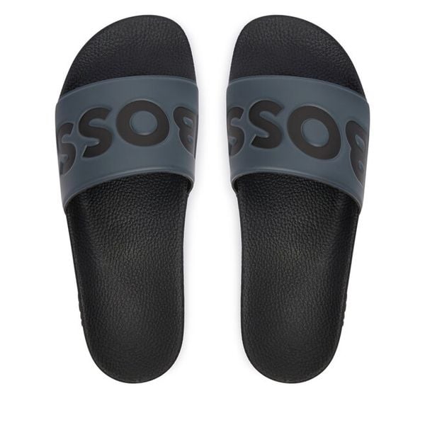 Klapki BOSS. Szare klapki męskie Boss, bez wzorów, bez zapięcia. Za 229.99 zł.