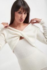 Komplet sweter + top damski GESTUZ. Swetry nierozpinane damskie Gestuz, m, bez wzorów, bez kołnierzyka, bez ramiączek. W wyprzedaży za 815.40 zł.