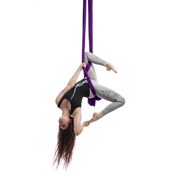 Full set aerial do domu hamak chusta akrobatyczna Taniec w powietrzu Just. Fioletowe szaliki męskie TANIEC W POWIETRZU, bez wzorów. Za 619.00 zł.