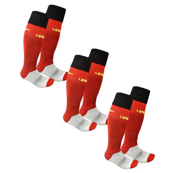 Skarpety piłkarskie C164 czerwone 3 pary. Czarne skarpety męskie Legea, bez wzorów. W wyprzedaży za 76.50 zł.
