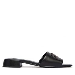 Klapki KARL LAGERFELD. Czarne klapki damskie KARL LAGERFELD, bez wzorów, bez obcasa, bez zapięcia. Za 659.99 zł.