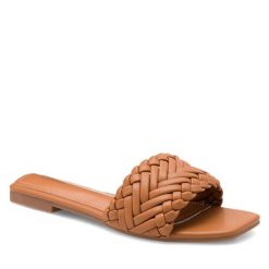 Klapki DeeZee. Brązowe klapki damskie DeeZee, bez wzorów, bez obcasa, bez zapięcia. Za 69.99 zł.