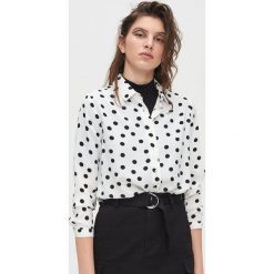 Koszula w groszki - Biały. Białe koszule damskie Cropp, l, bez wzorów, bez kołnierzyka, bez ramiączek. Za 69.99 zł.