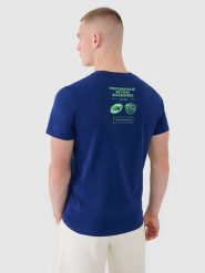 4F T-shirt regular z nadrukiem męski - granatowy M. Niebieskie t-shirty męskie 4F, m, bez wzorów, z bawełny, bez kołnierzyka, bez ramiączek. W wyprzedaży za 39.99 zł.