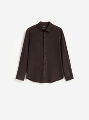 Gładka koszula slim fit - ciemnobrązowy. Brązowe koszule męskie Reserved, l, bez wzorów, z bawełny, bez kołnierzyka, bez ramiączek. Za 129.99 zł.