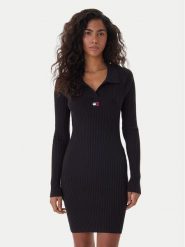 Tommy Jeans Sukienka dzianinowa Badge DW0DW22183 Czarny Slim Fit. Czarne sukienki damskie Tommy Jeans, xl, bez wzorów, z dzianiny, bez kołnierzyka, bez ramiączek. Za 409.99 zł.
