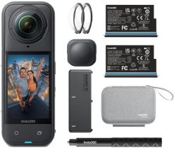 Kamera Insta360 X5 Essentials Bundle czarna. Kamery sportowe INSTA360. Za 2,796.50 zł.