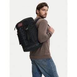 Plecak Napapijri. Czarne plecaki męskie Napapijri, bez wzorów, sportowe. Za 1,019.00 zł.