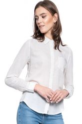 DAMSKA KOSZULA LEE REGULAR SHIRT REGULAR FIT SUMMER GREEN L46AHVNK 112110732. Zielone koszule damskie Lee, l, bez wzorów, bez kołnierzyka, bez ramiączek. Za 129.99 zł.