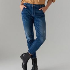 Jeansy boyfriend cropped straight - Niebieski. Niebieskie jeansy damskie Mohito, bez wzorów, z jeansu. Za 119.99 zł.
