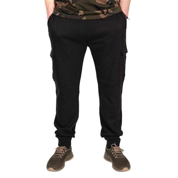 Spodnie Wędkarskie Dresowe Fox Lw Black Camo Combat Joggers. Czarne spodnie sportowe męskie FOX, xl, bez wzorów, z dresówki. Za 233.50 zł.