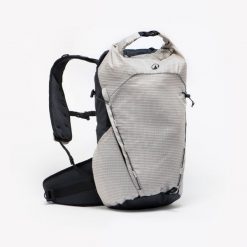 Plecak turystyczny Quechua MH500 Light 22 l. Brązowe plecaki męskie QUECHUA, bez wzorów, z poliesteru. Za 269.99 zł.