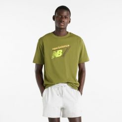 Koszulka męska New Balance MT61N1YVGEE – zielona. Zielone koszulki sportowe męskie New Balance, m, bez wzorów, z materiału, bez ramiączek. Za 179.99 zł.