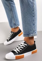 Czarne Trampki Castite. Czarne trampki i tenisówki damskie Born2be, z aplikacjami, z gumy, przed kostkę, bez zapięcia. Za 59.99 zł.