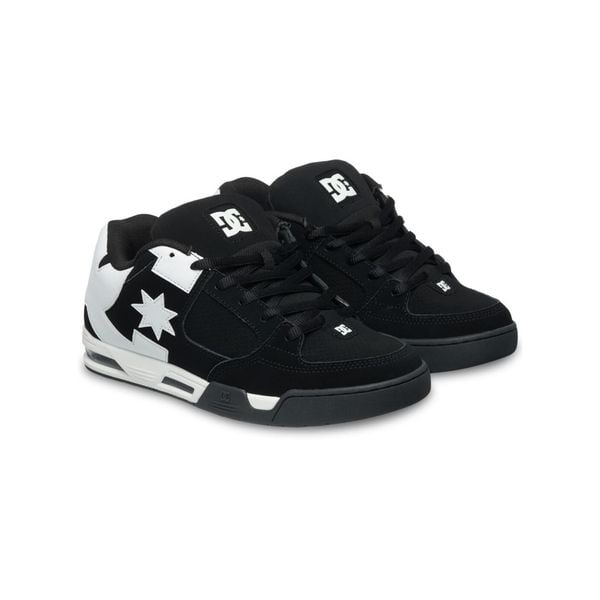 Skórzane buty dla Mężczyzn DC COMMAND Czarny. Szare buty zimowe męskie DC Shoes, bez wzorów, z materiału, bez obcasa, bez zapięcia. Za 409.99 zł.