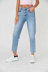 7 FOR ALL MANKIND Błękitne jeansy damskie MALIA LUXE VINTAGE MUST. Niebieskie jeansy damskie 7 for all mankind, bez wzorów, z bawełny, vintage. W wyprzedaży za 469.99 zł.