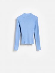 Sweter z dodatkiem wiskozy - jasnoniebieski. Niebieskie swetry nierozpinane damskie Reserved, l, bez wzorów, z bawełny, bez kołnierzyka, bez ramiączek. Za 109.99 zł.
