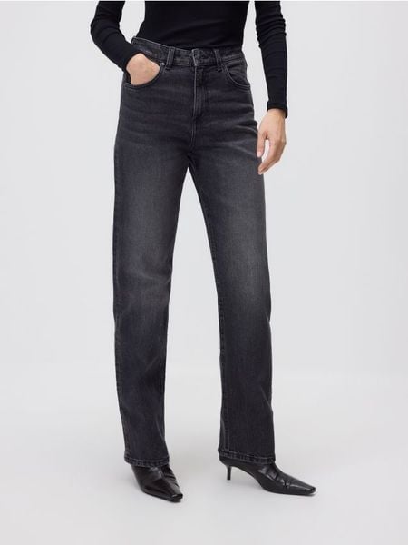 Jeansy straight leg - szary. Szare jeansy damskie Reserved, bez wzorów, z denimu. Za 129.99 zł.