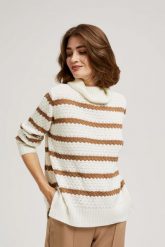 Sweter w paski z golfem. Swetry nierozpinane damskie MOODO, l, bez wzorów, bez kołnierzyka, bez ramiączek. W wyprzedaży za 51.99 zł.
