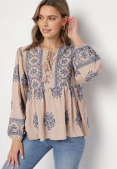 Brązowa Rozkloszowana Bluzka Boho z Wiskozą Zdobiona Haftami i Wiązaniem Nilnella. Brązowe bluzki damskie Born2be, m, z aplikacjami, z wiskozy, boho, bez kołnierzyka, bez ramiączek. Za 99.99 zł.