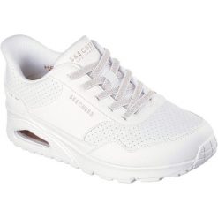 Buty sportowe damskie Skechers Uno Banksia Luxe. Białe obuwie sportowe damskie Skechers, bez wzorów, ze skóry ekologicznej, bez zapięcia. Za 490.00 zł.